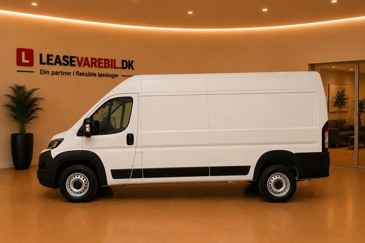 Hvid Opel Movano-e 35H fra 2025