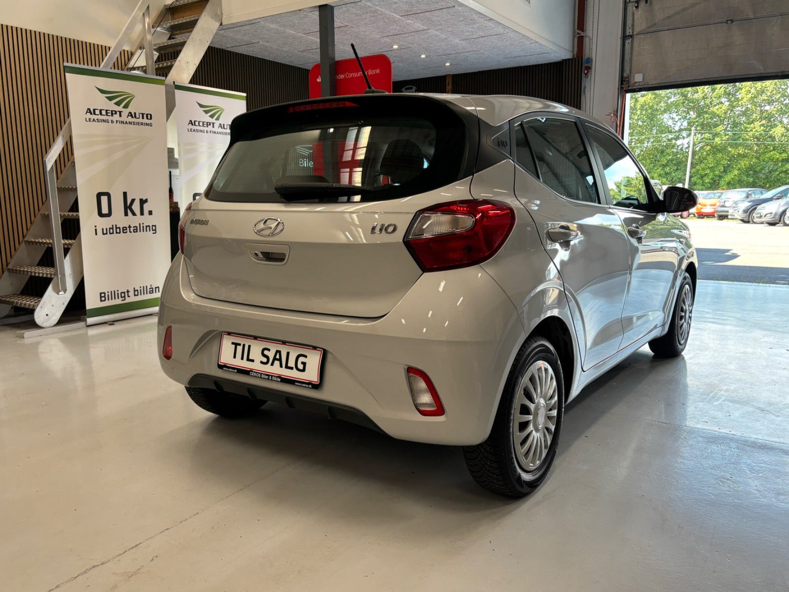 Sølv Hyundai i10 fra 2021