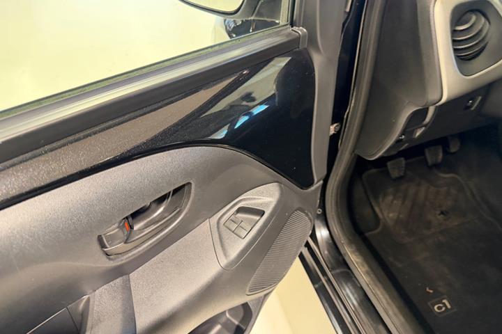 Sort Citroën C1 fra 2017