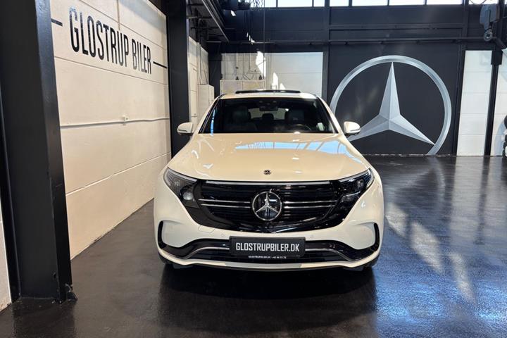 Hvid Mercedes EQC400 fra 2020