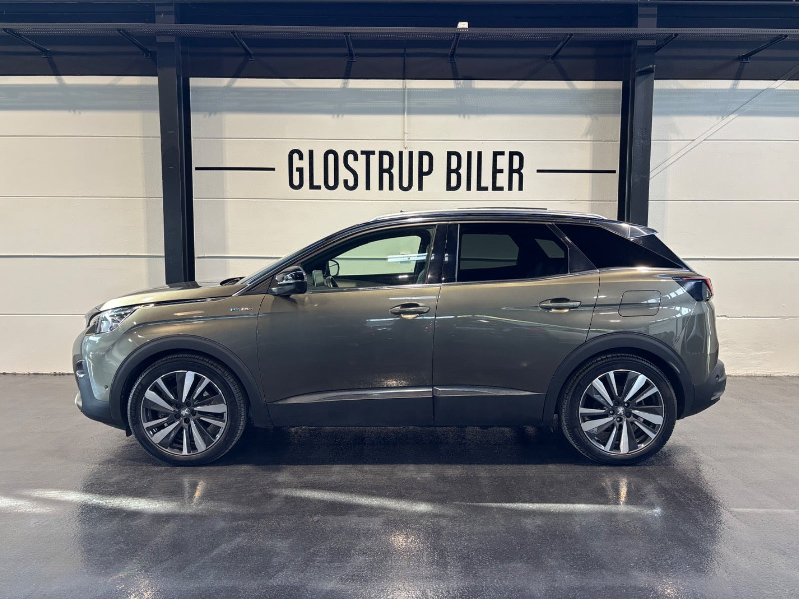 Grøn Peugeot 3008 fra 2020