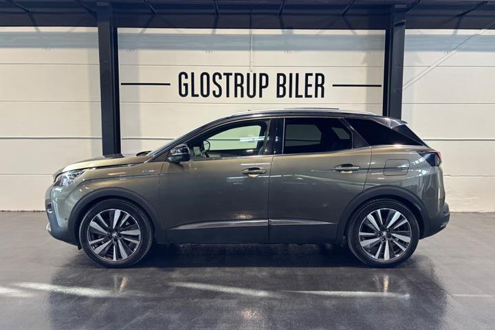 Grøn Peugeot 3008 fra 2020