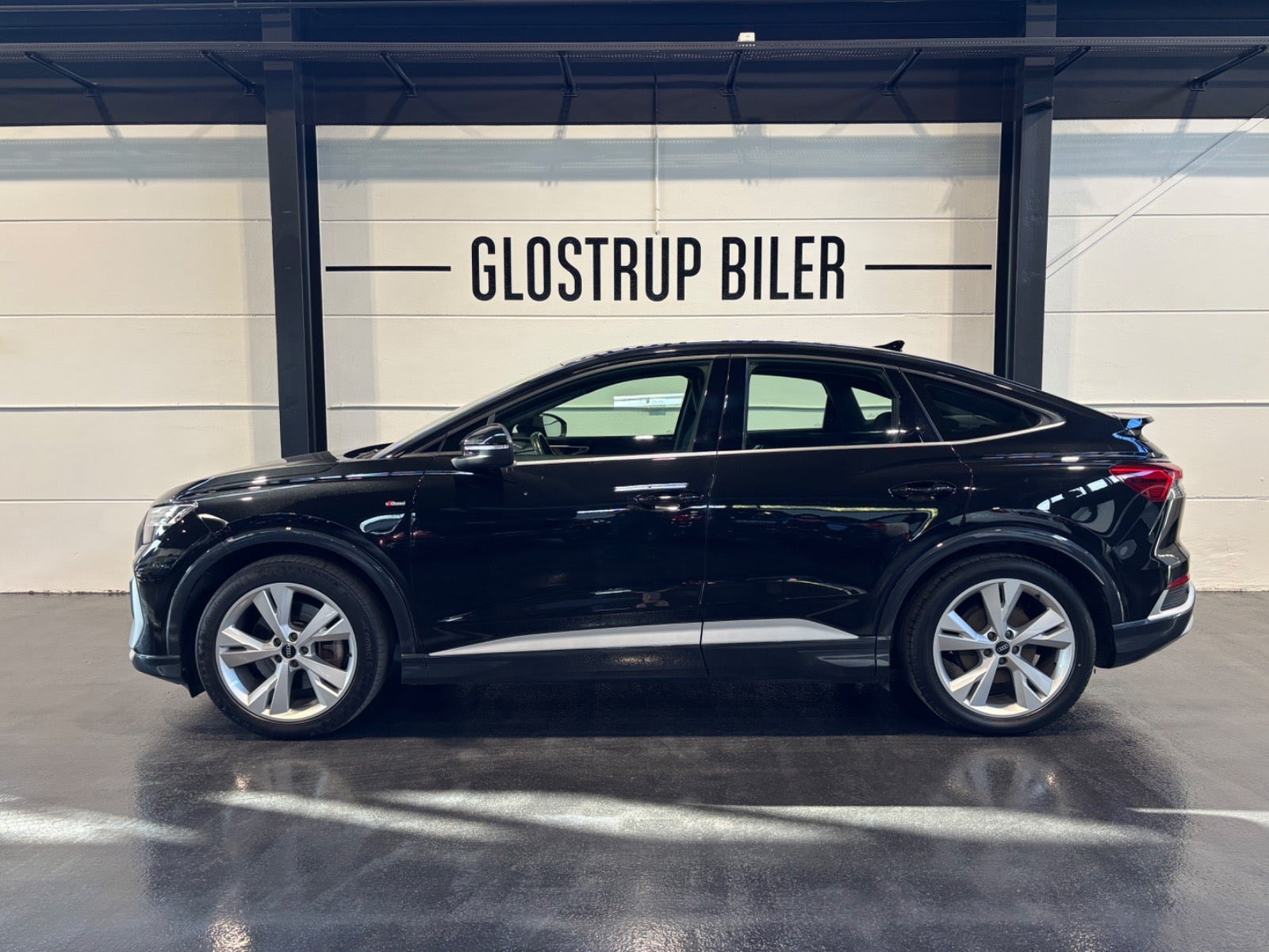 Sort Audi Q4 e-tron fra 2022