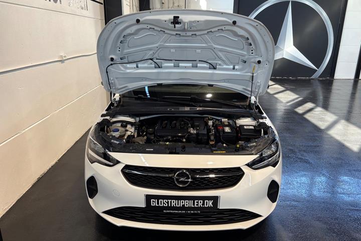 Hvid Opel Corsa fra 2022