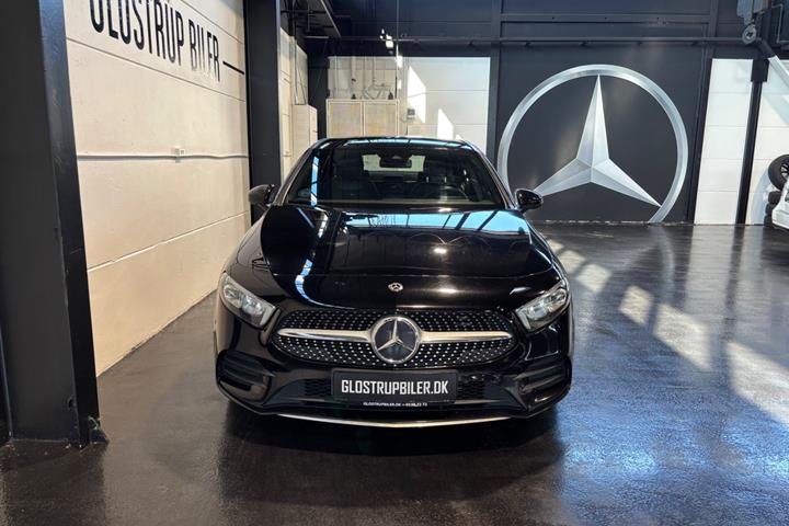 Sort Mercedes A180 d fra 2021