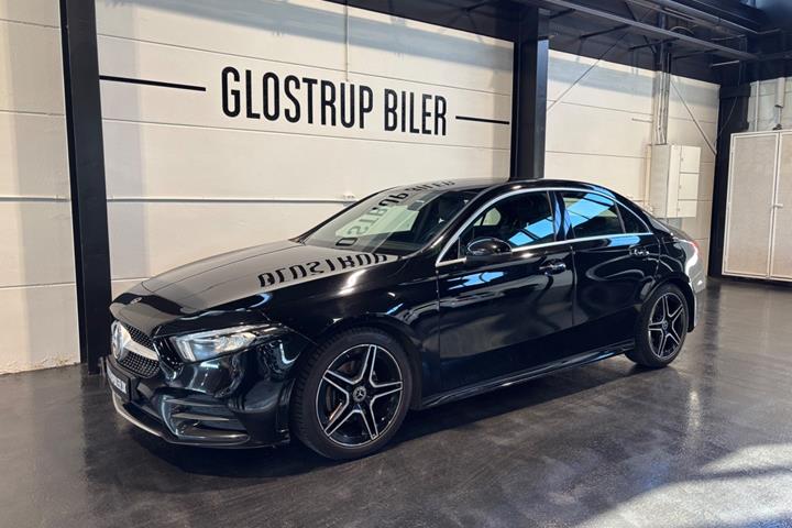 Sort Mercedes A180 d fra 2021