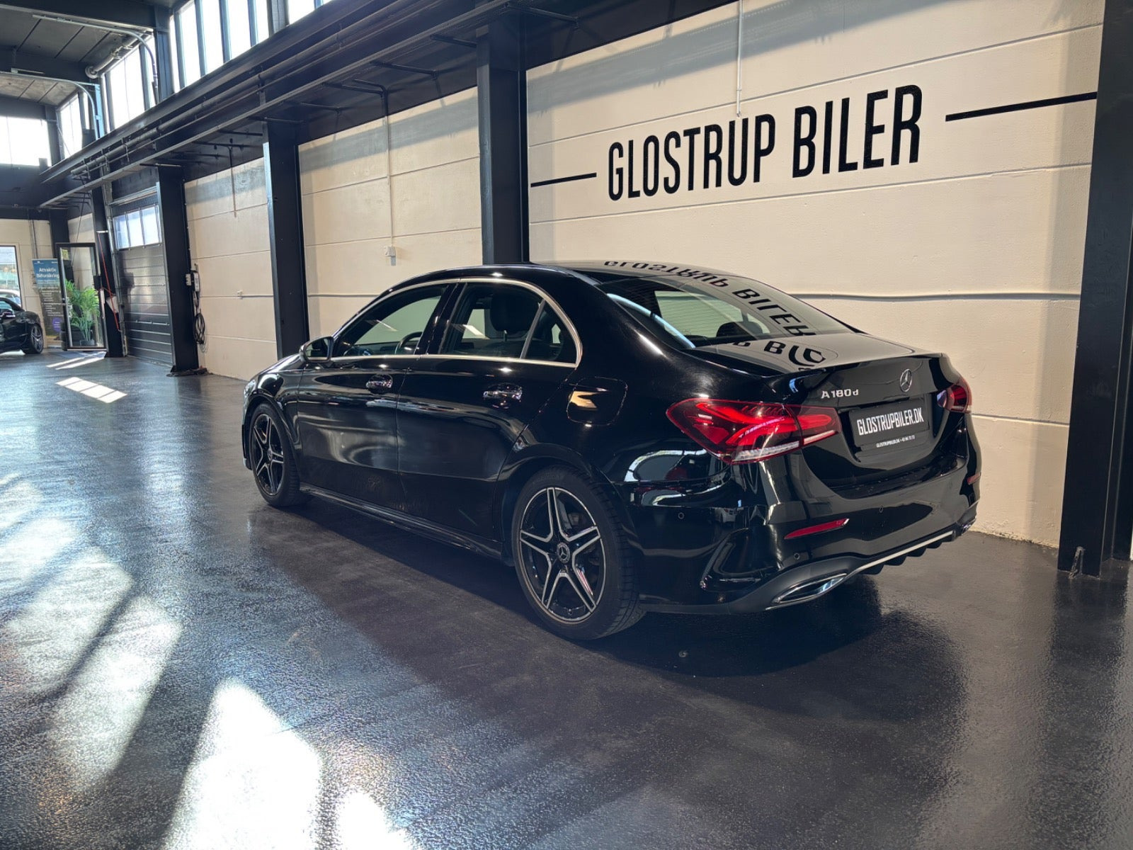 Sort Mercedes A180 d fra 2021
