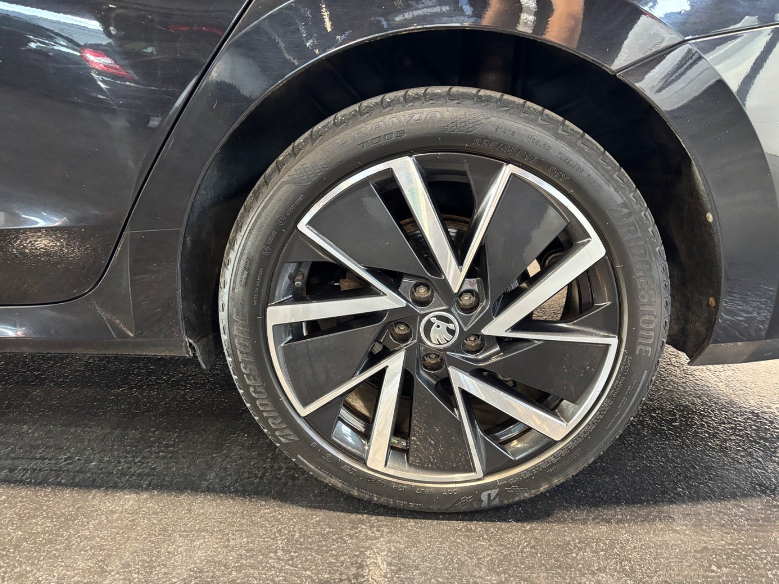 Sort Skoda Octavia fra 2021