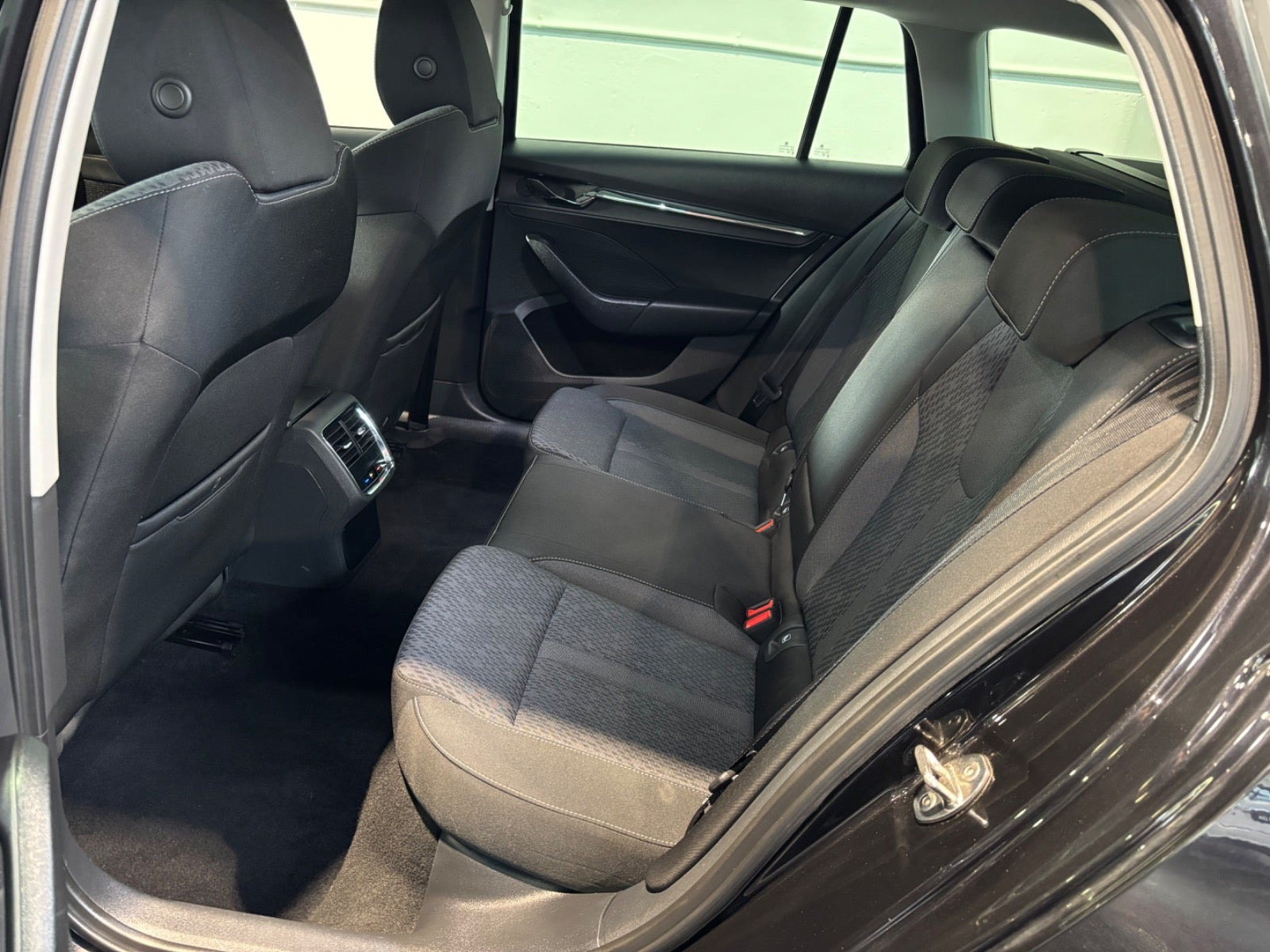 Sort Skoda Octavia fra 2021