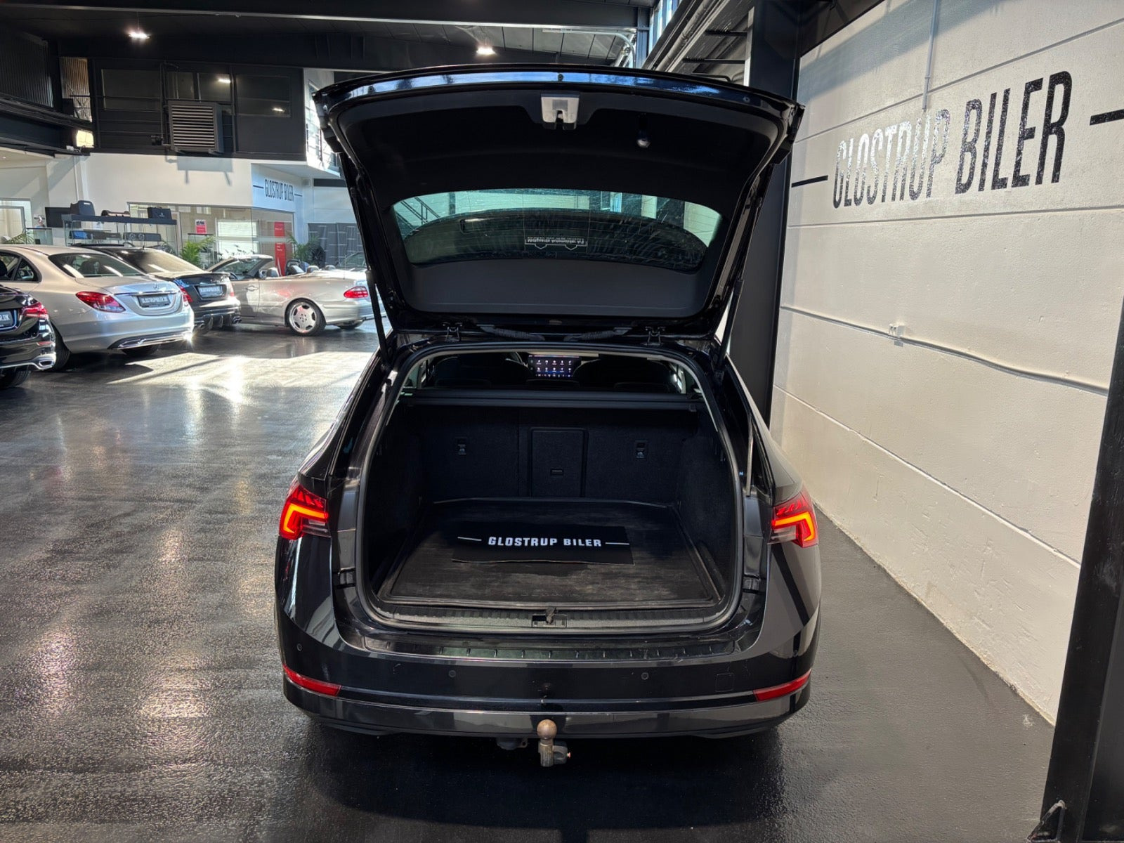 Sort Skoda Octavia fra 2021