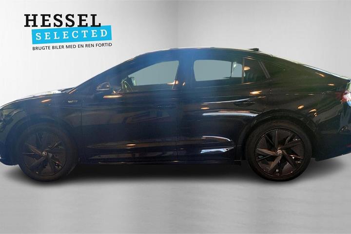 Sort Skoda Enyaq fra 2024
