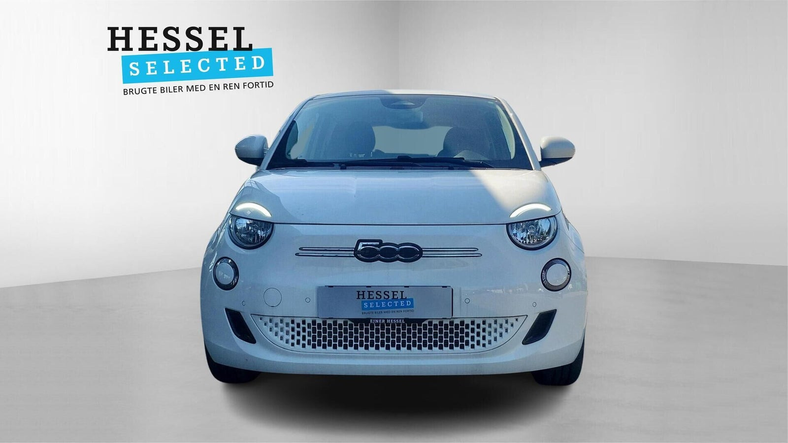 Hvid Fiat 500e fra 2024