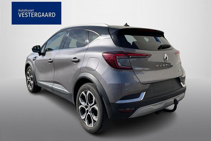 Grå Renault Captur fra 2021