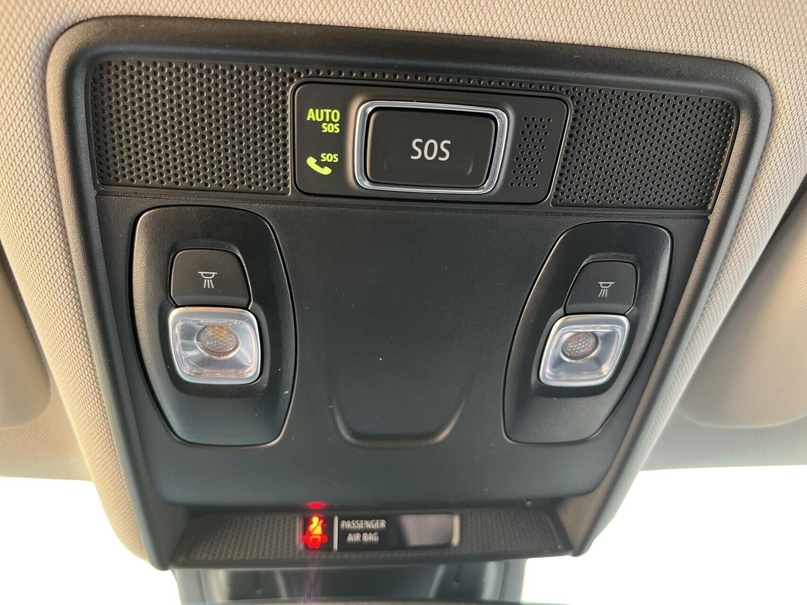 Grå Renault Captur fra 2021