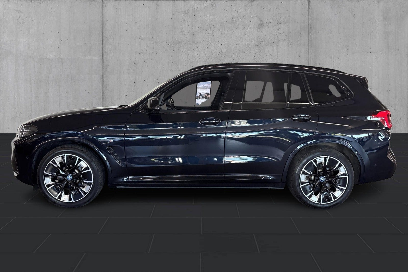 Sort BMW iX3 fra 2022