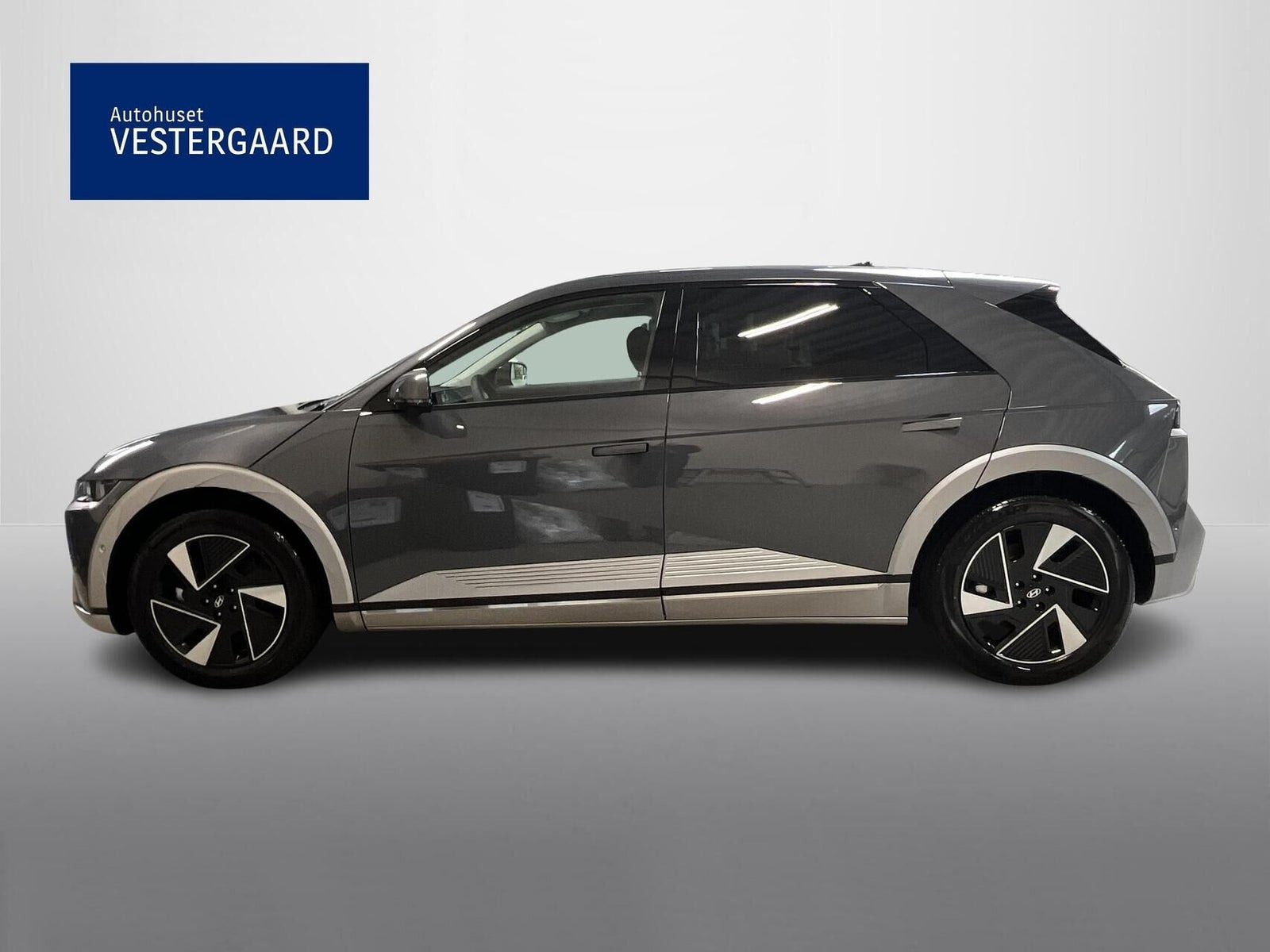 Grå Hyundai Ioniq 5 fra 2026