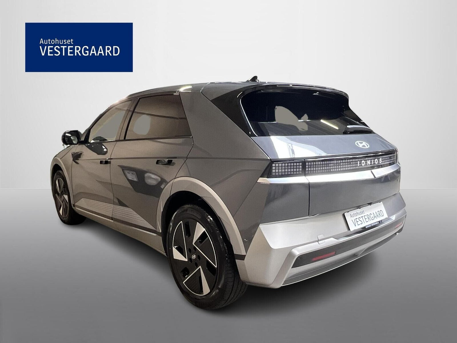 Grå Hyundai Ioniq 5 fra 2026