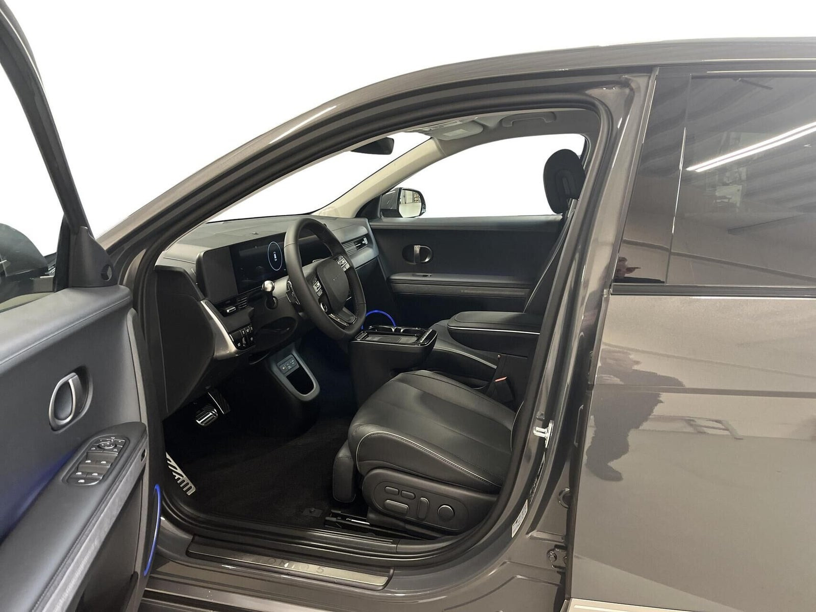 Grå Hyundai Ioniq 5 fra 2026