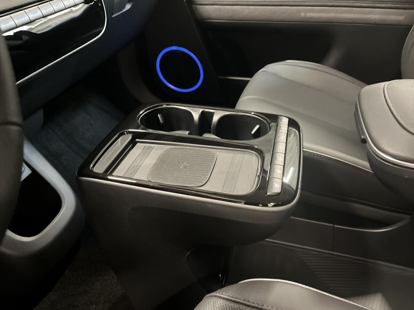 Grå Hyundai Ioniq 5 fra 2026