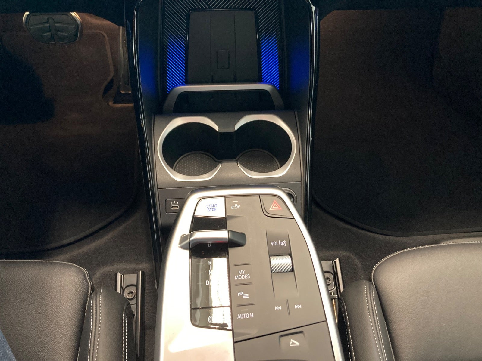 Sort BMW iX1 fra 2025