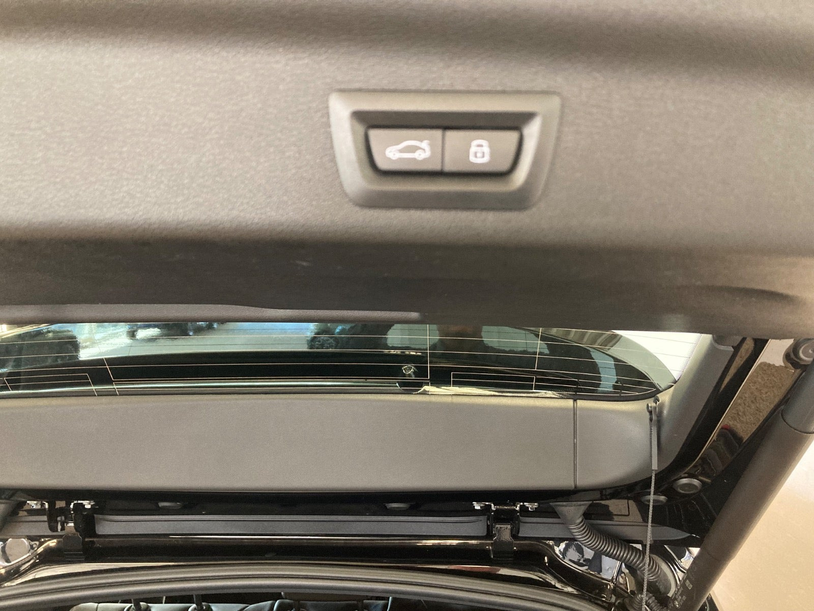 Sort BMW iX1 fra 2025