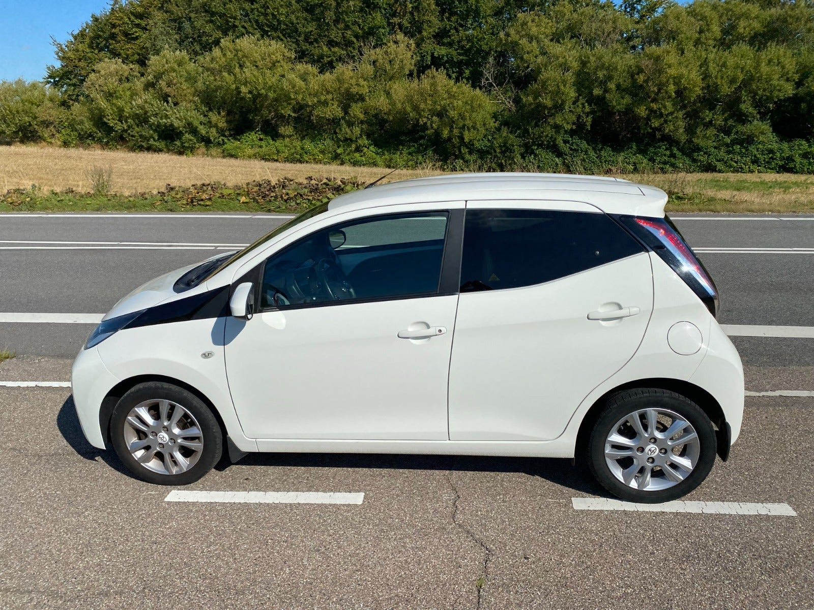 Hvid Toyota Aygo fra 2018