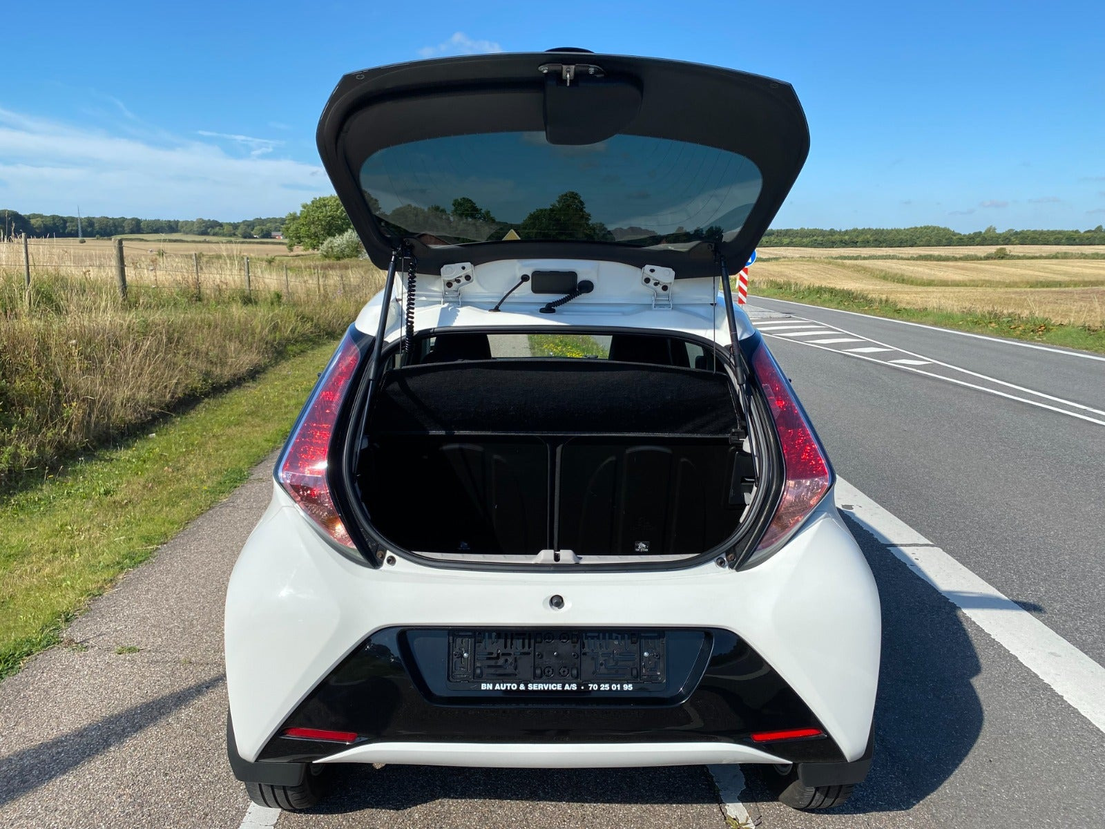 Hvid Toyota Aygo fra 2018