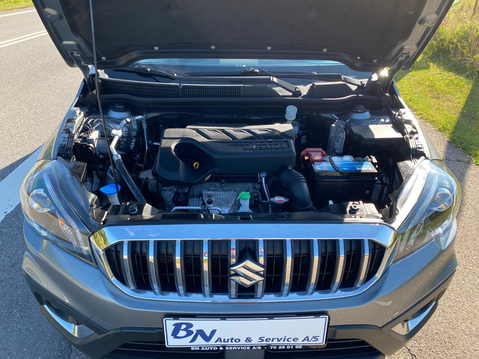 Grå Suzuki S-Cross fra 2017