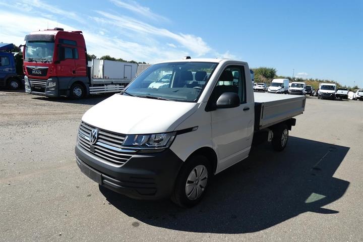 Hvid VW Transporter fra 2024