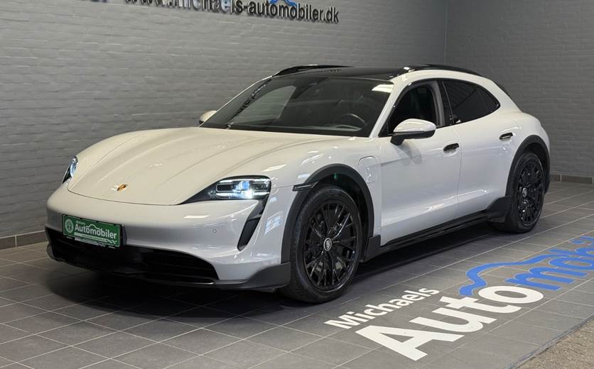 Porsche Taycan 4 Performance+ Cross Turismo