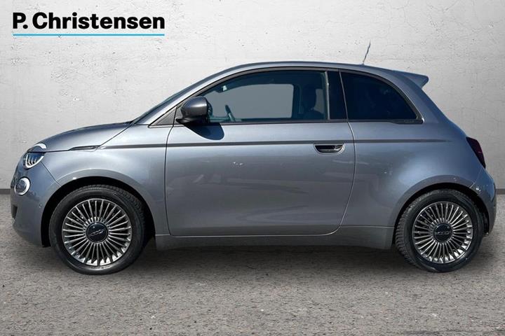 Grå Fiat 500e fra 2021