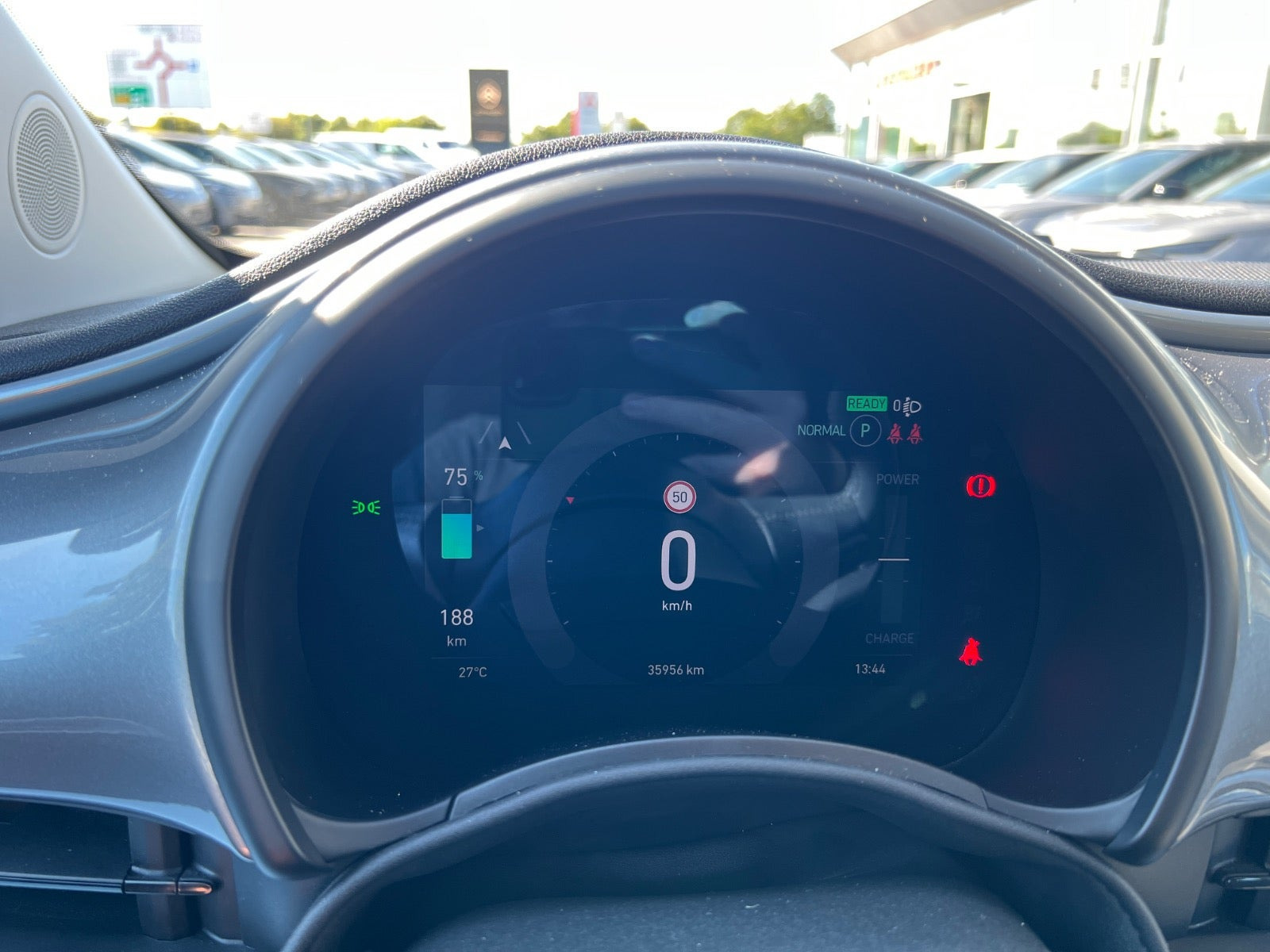 Grå Fiat 500e fra 2021