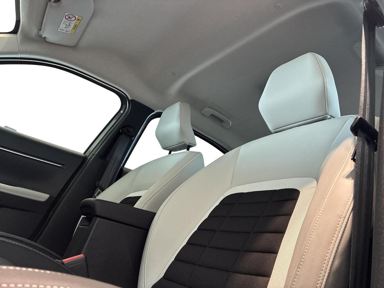 Grå Citroën e-C3 Aircross fra 2025