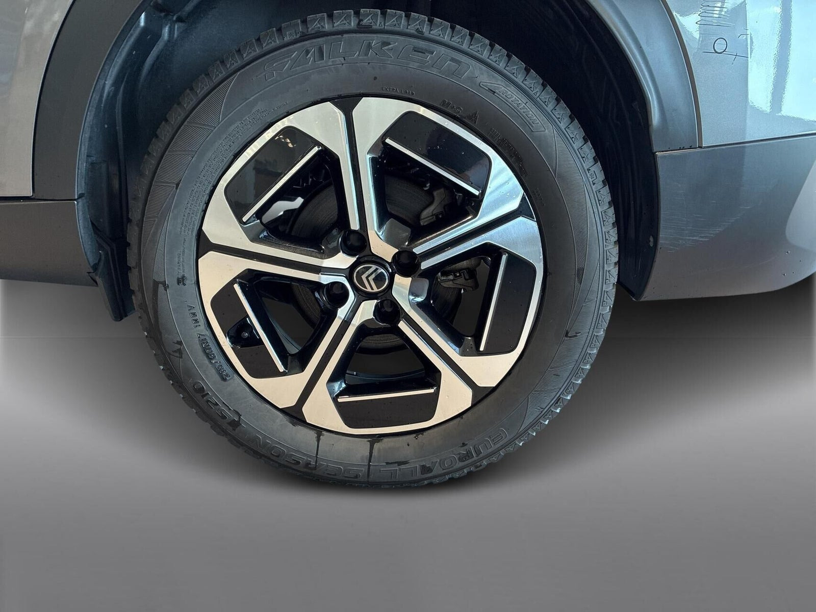 Grå Citroën e-C3 Aircross fra 2025