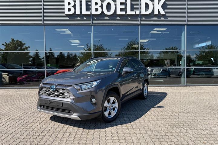 Grå Toyota RAV4 fra 2020