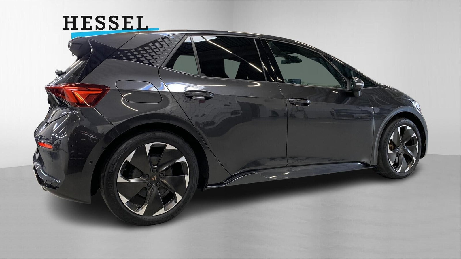 Grå Cupra Born fra 2023
