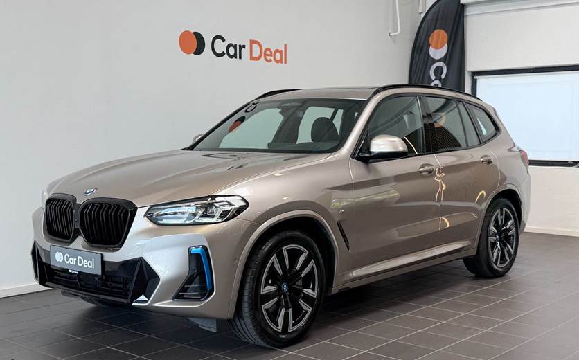 BMW iX3 Charged M-Sport