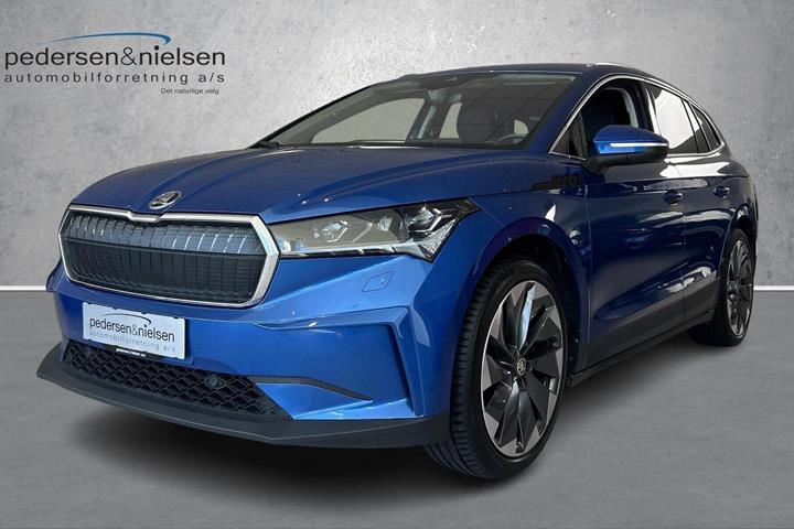 Blå Skoda Enyaq fra 2021