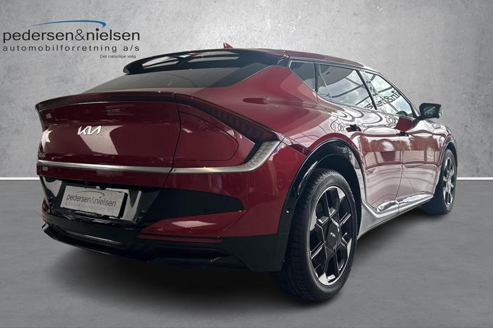 Rød Kia EV6 fra 2025