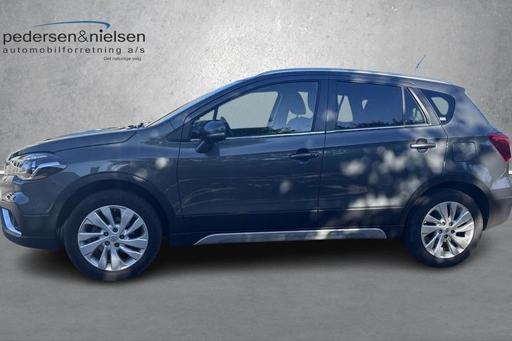 Grå Suzuki S-Cross fra 2021
