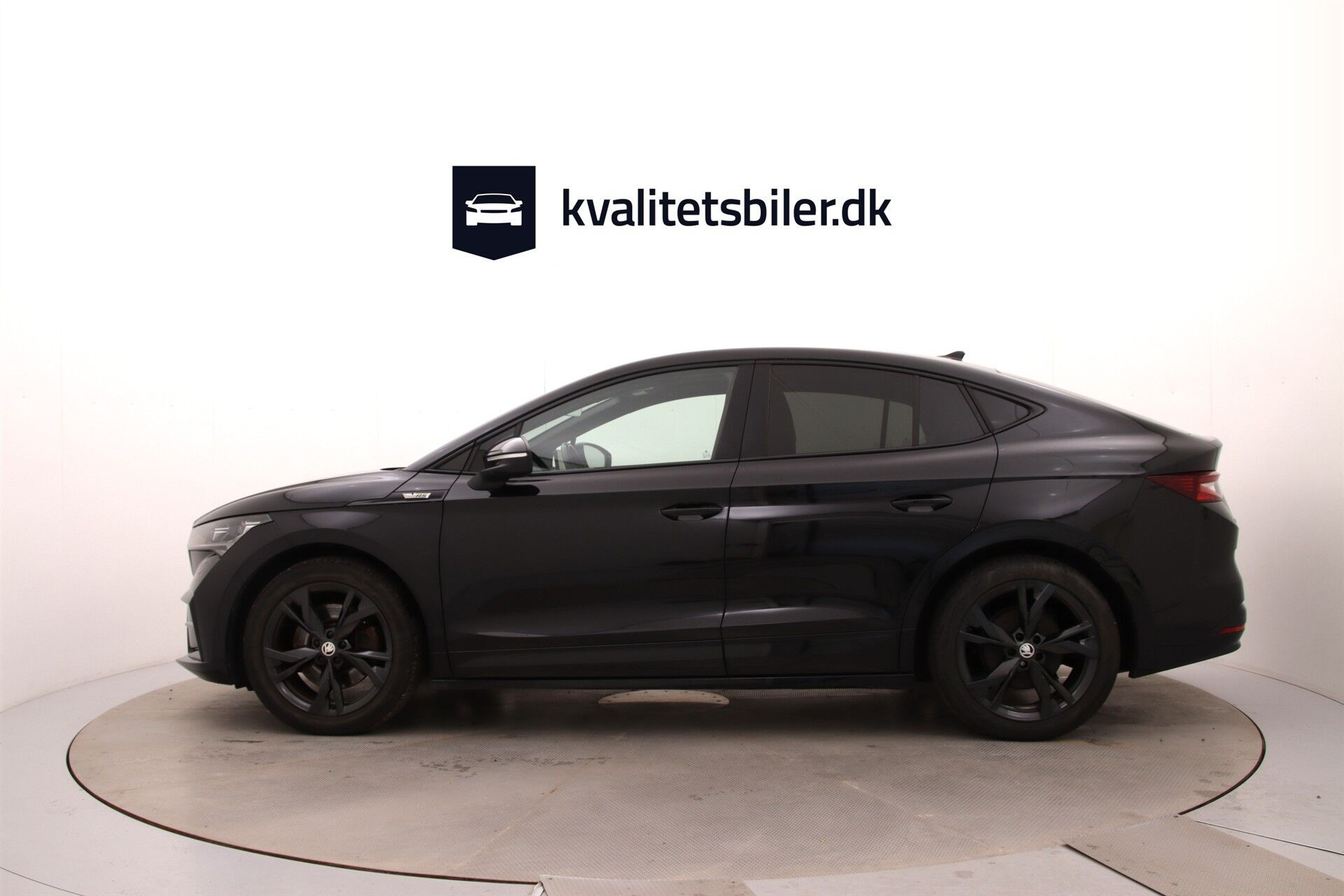 Sort Skoda Enyaq fra 2023