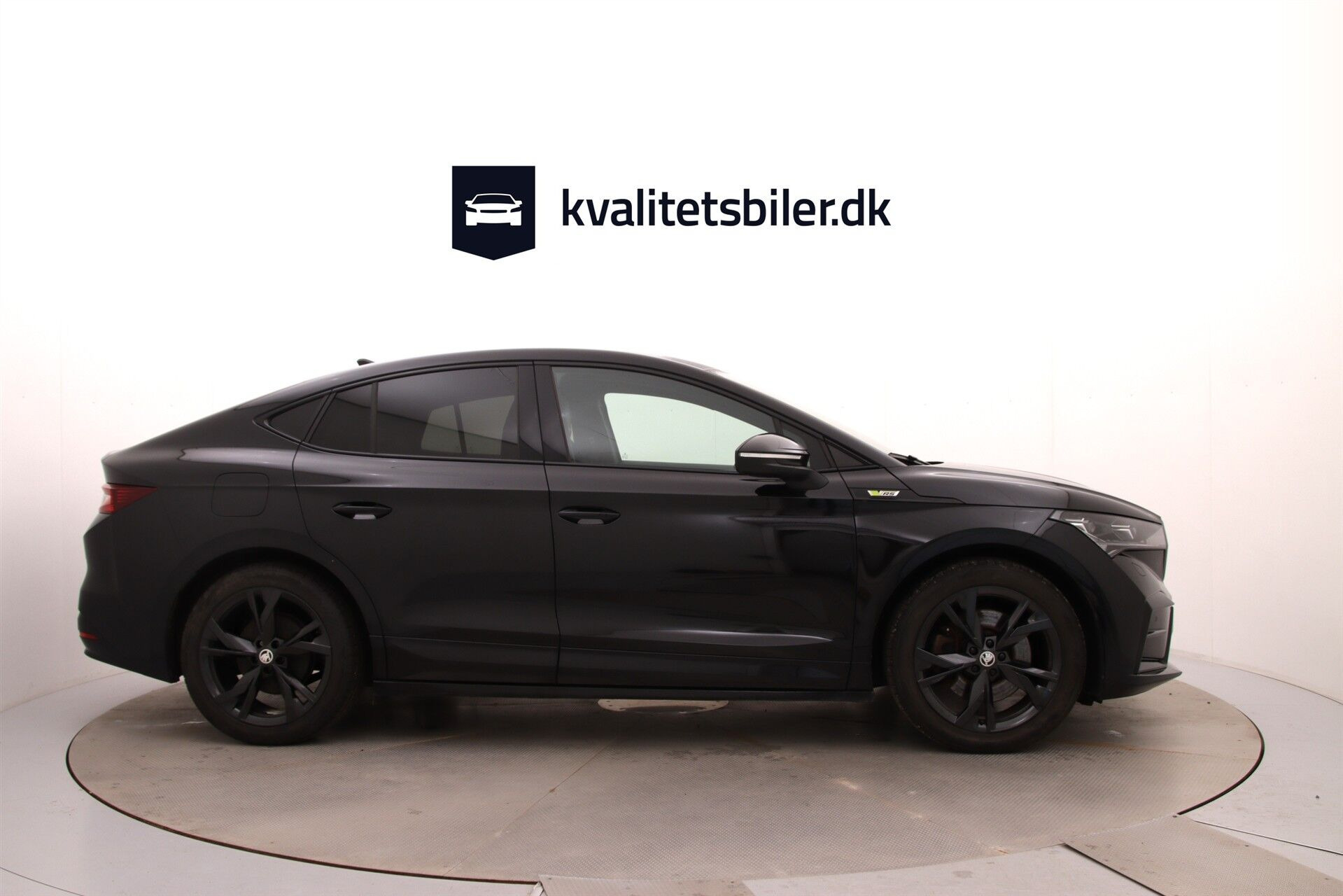 Sort Skoda Enyaq fra 2023