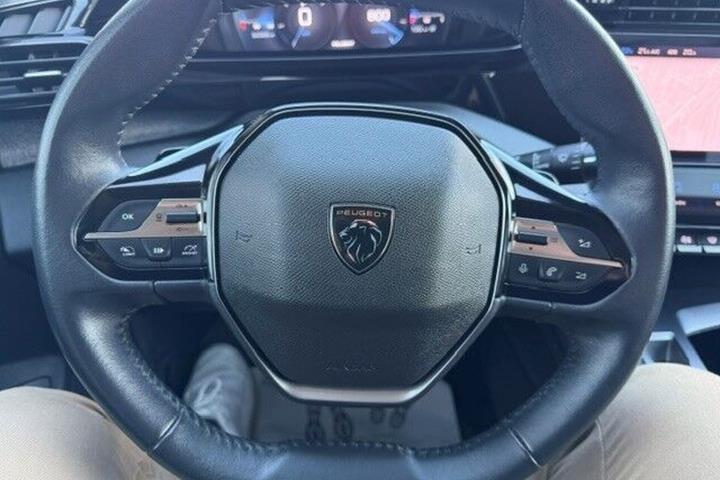 Sort Peugeot 308 fra 2022