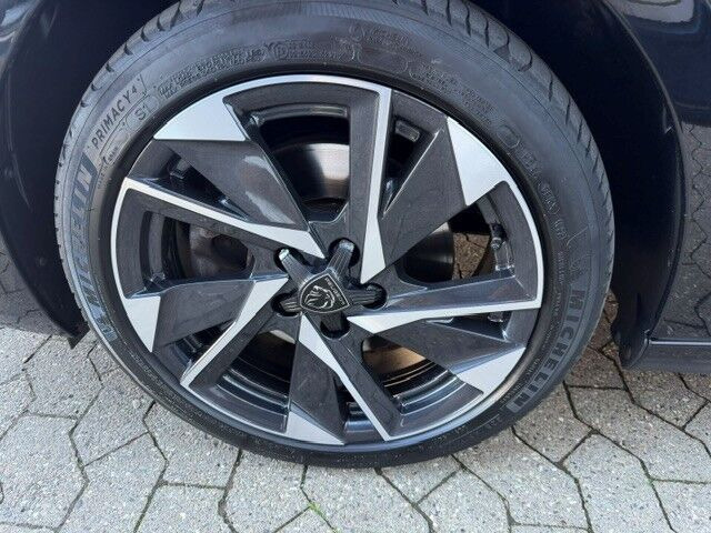 Sort Peugeot 308 fra 2022