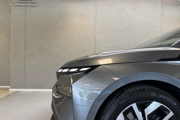 Grå Skoda Enyaq fra 2026