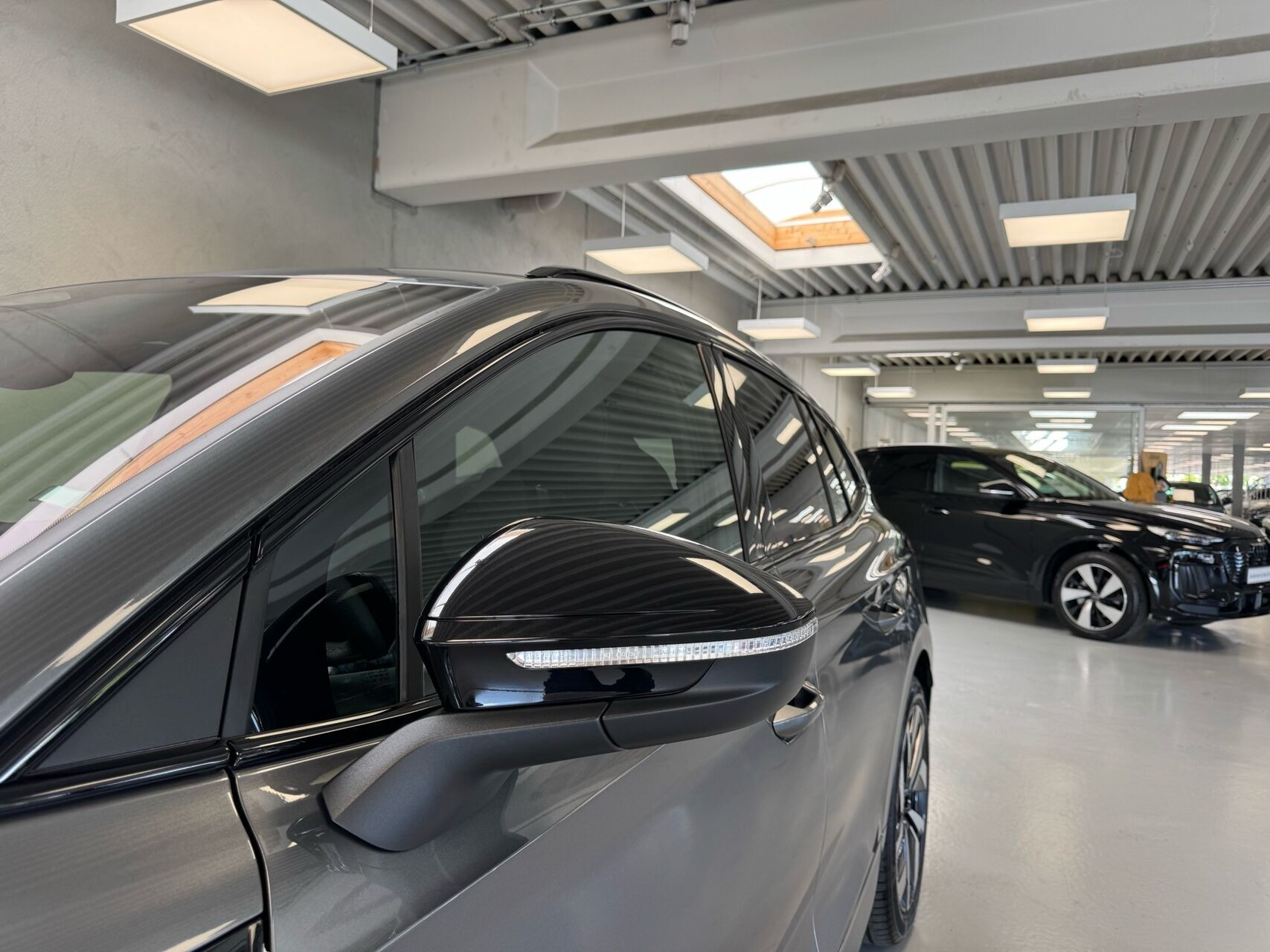 Grå Skoda Enyaq fra 2026