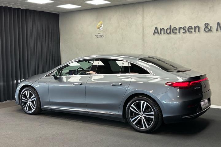 Grå Mercedes EQE 350+ fra 2023