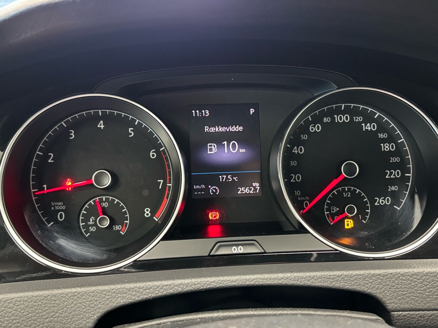 Grå VW Golf fra 2018