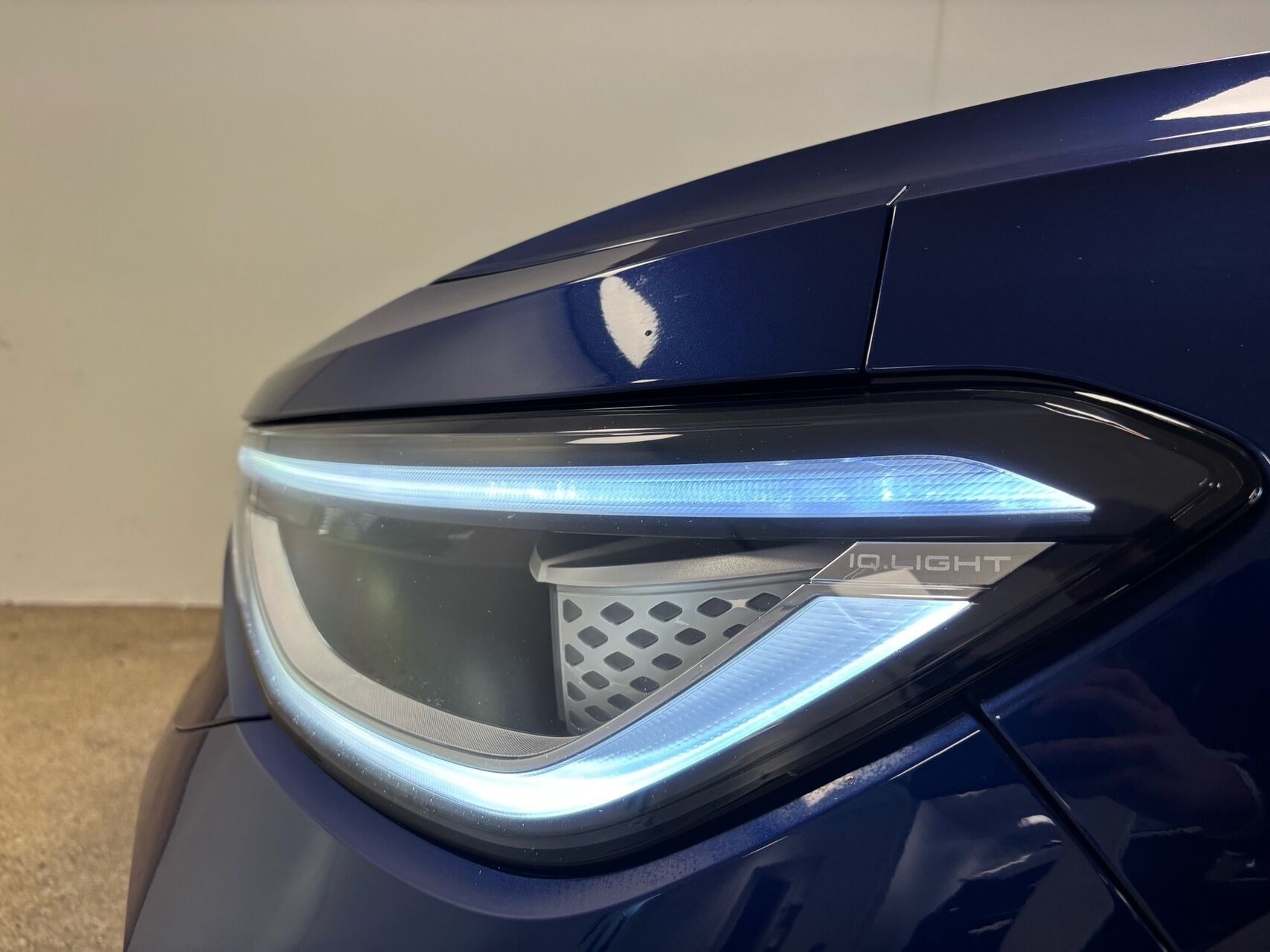 Blå VW ID.4 fra 2023