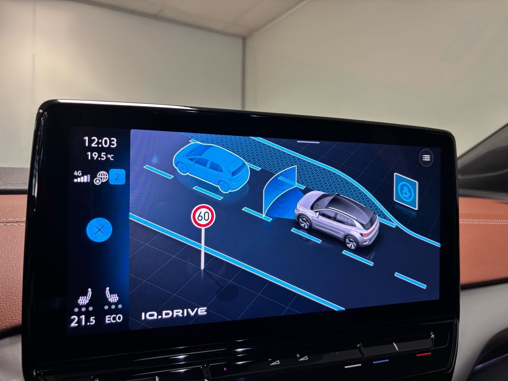 Blå VW ID.4 fra 2023